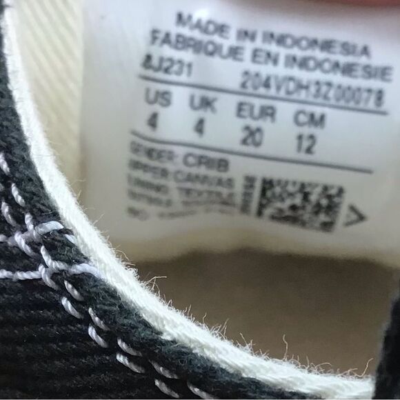 BABY Converse All Star Chuck Taylor  black shoes size 4 - Picture 13 of 15